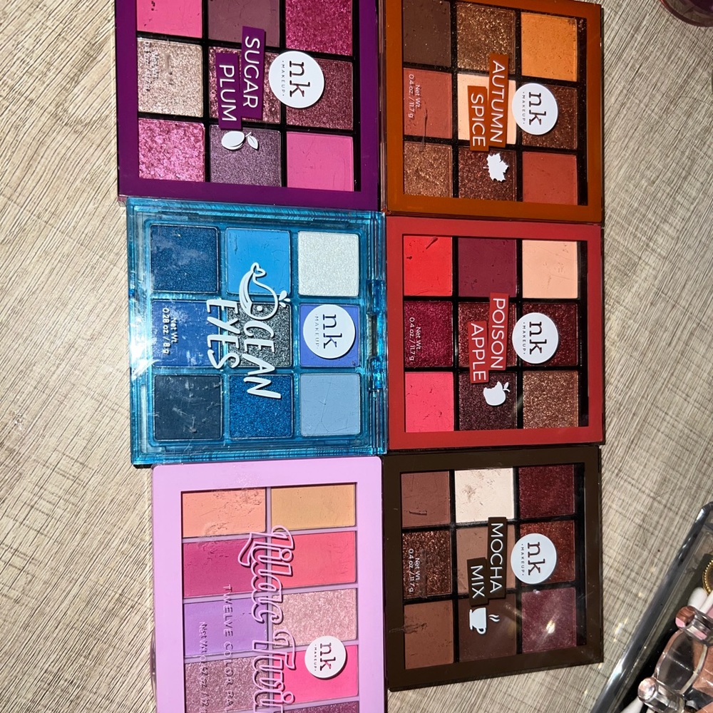 Eyeshadow Palette